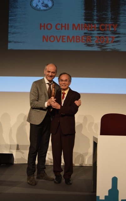 Bác sĩ gốc Việt được bầu làm Chủ tịch Hiệp hội Parkinson quốc tế  - ảnh 3
